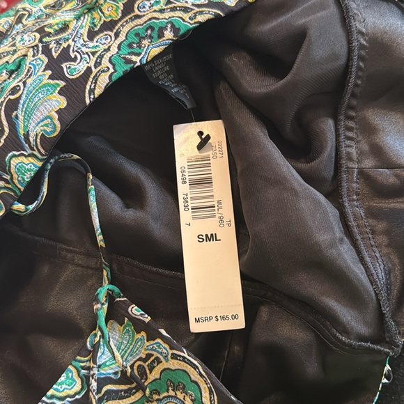 Laundry size Small / silk /new beautiful lightweight summer spaghetti strap tank - Picture 6 of 6